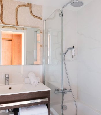 hotelronceray-chambretwin0004